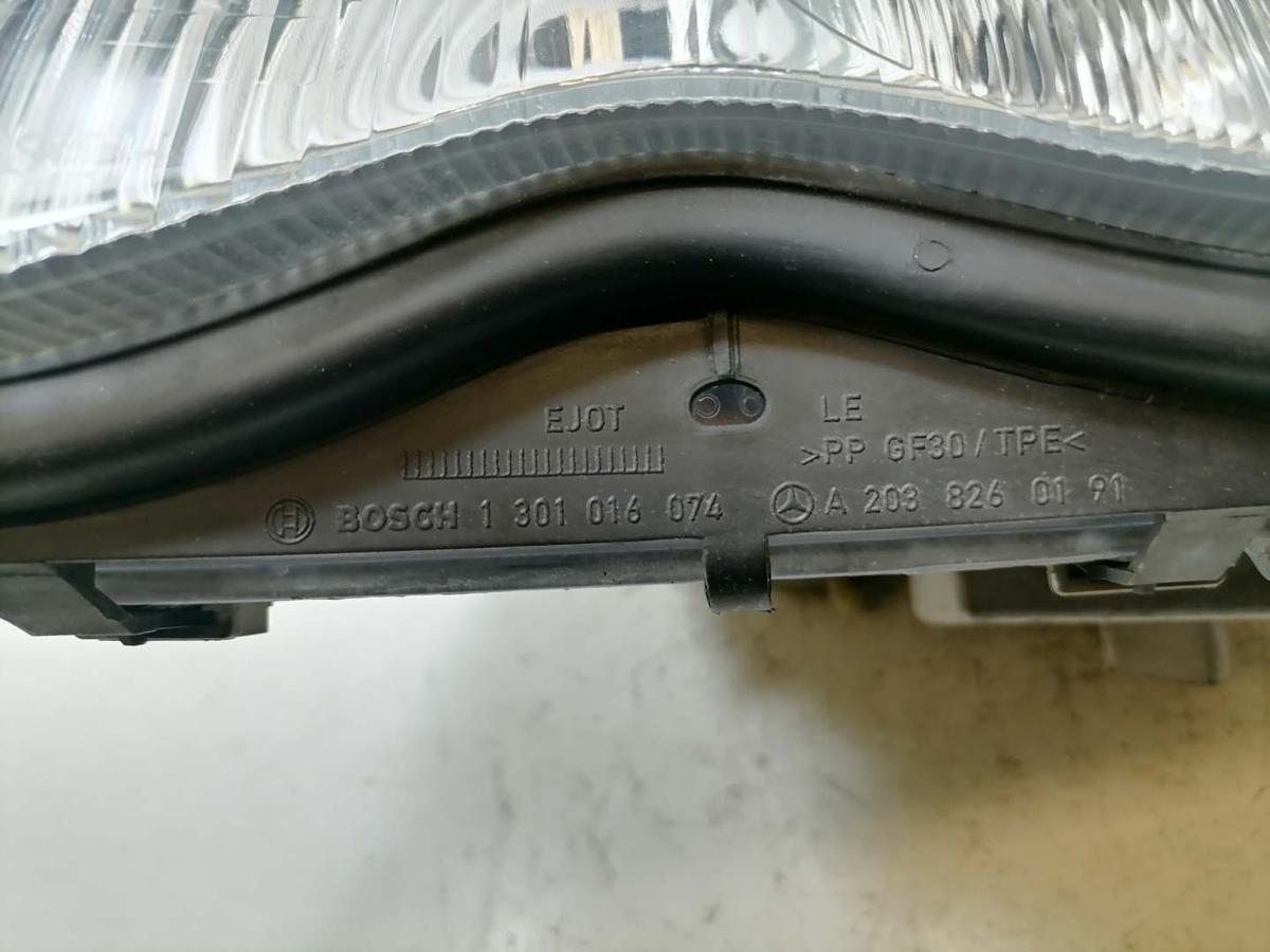 Mercedes C Klasse W203 original Scheinwerfer vorn links Halogen Bj.2001